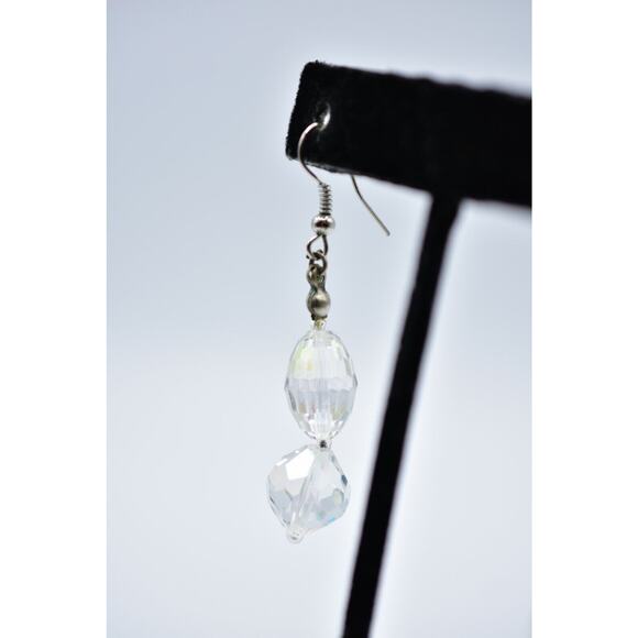 Vintage Crystal Earrings Aurora Borealis Faceted Drop Dangle Shiny 1980s Bin5 - Picture 6 of 12